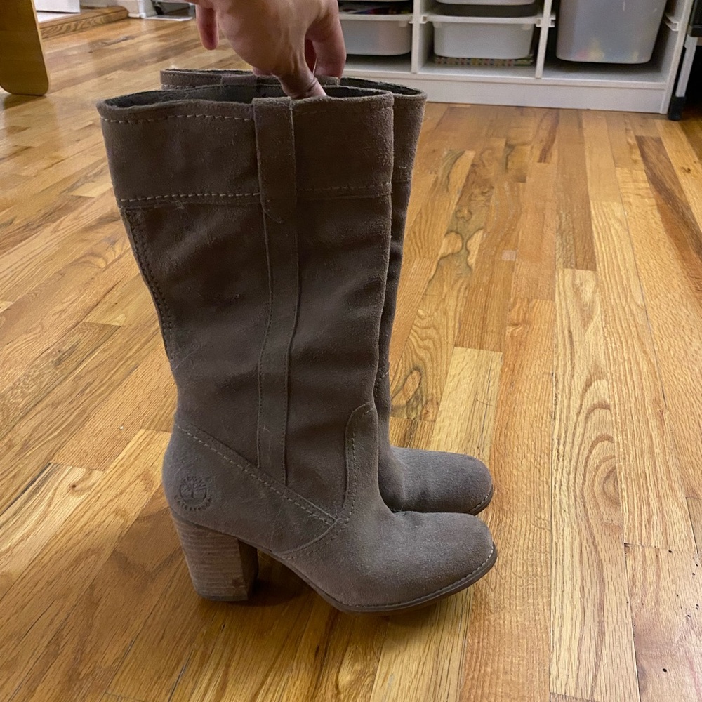 Timberland size 7 waterproof suede boots